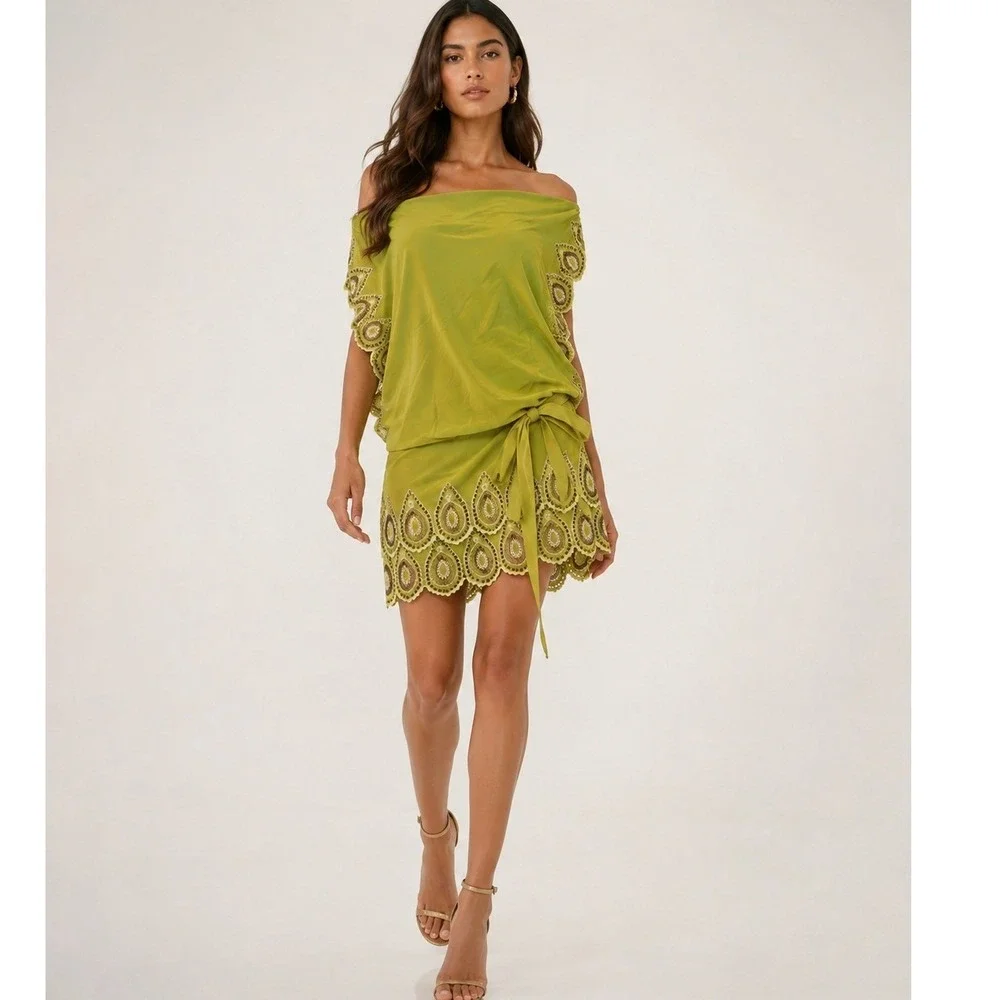 BCBGMAXAZRIA S Runway Silk Dress Chartreuse Green Embroidered Eyelet Luxury